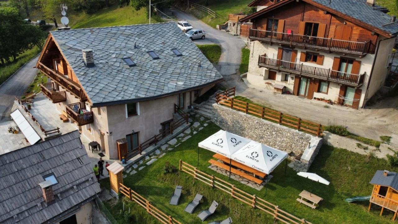 La Maison. Il Nido Dell'Aquila Bardonnèche Extérieur photo