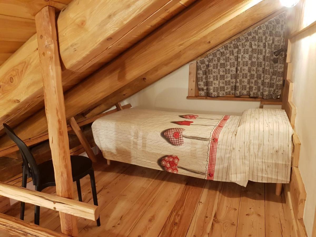 La Maison. Il Nido Dell'Aquila Bardonnèche Extérieur photo